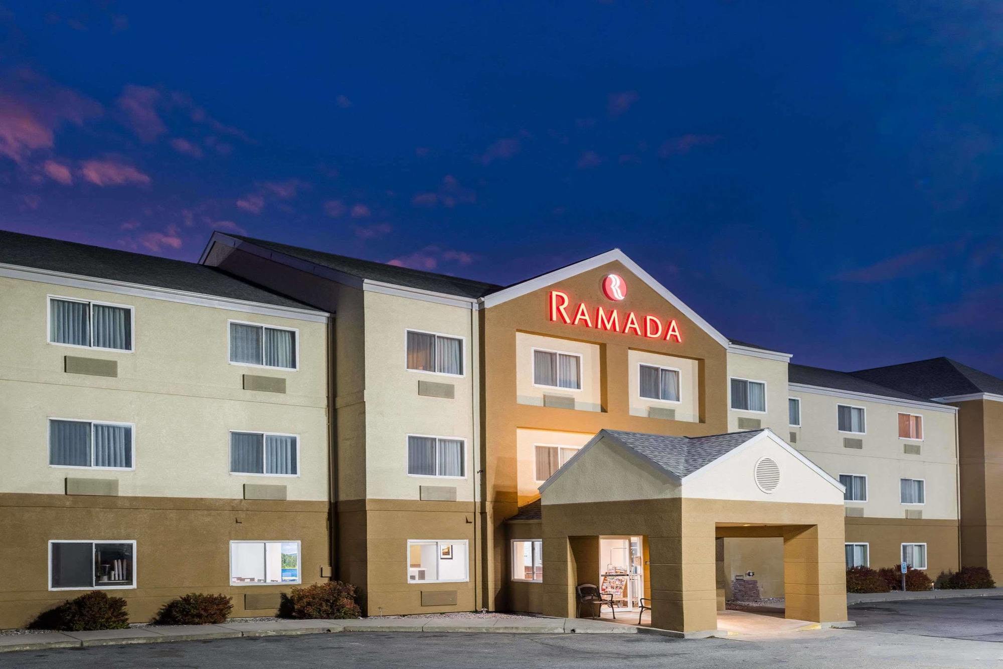 Ramada By Wyndham Coeur D'Alene Hotel Exterior foto
